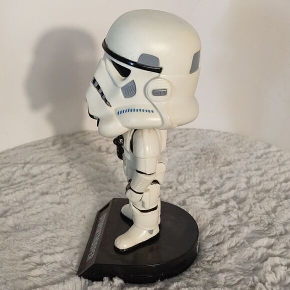 Star Wars 2008 "Stormtrooper" Bobblehead - Picture 2 of 6